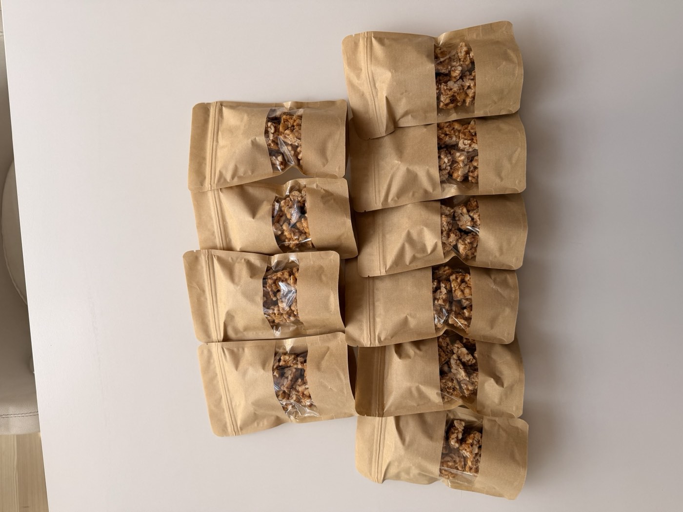 Nutdore kraft ambalajlı fındık paketleri